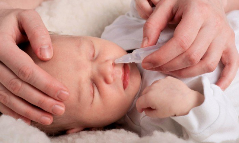 Cách vệ sinh mũi cho trẻ F0