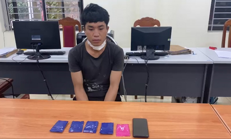 Mua 1.000 viên ma túy tổng hợp từ biên giới về bán kiếm lời