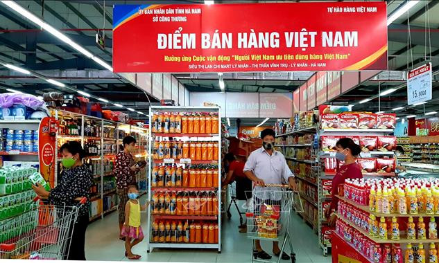 Hàng Việt tăng 'sức đề kháng' khi người tiêu dùng chi tiêu hạn chế