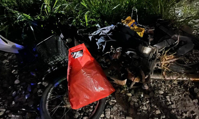 Băng qua đường sắt khi tàu đang đến, nam thanh niên bị tông tử vong