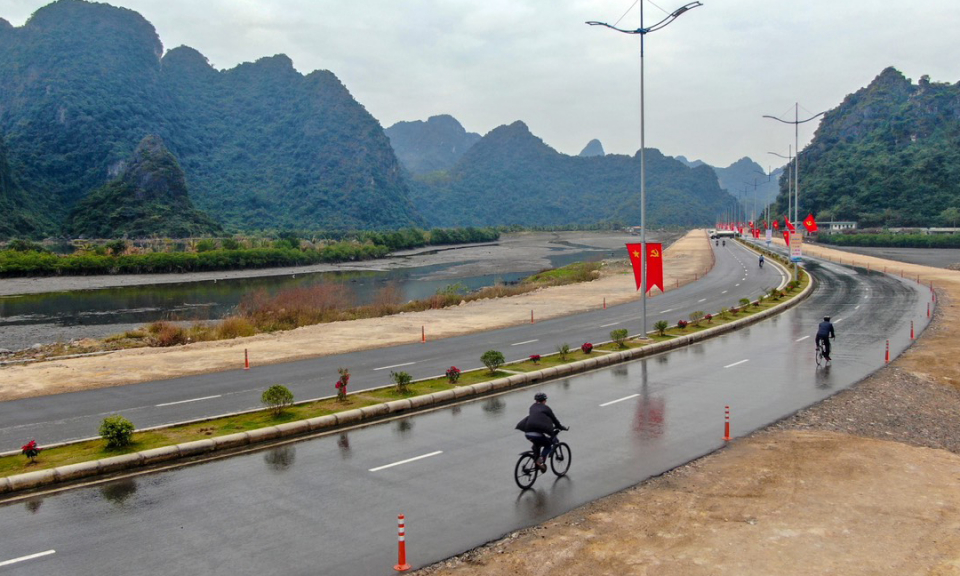 Sớm đầu tư đồng bộ đường bao biển Hạ Long - Cẩm Phả