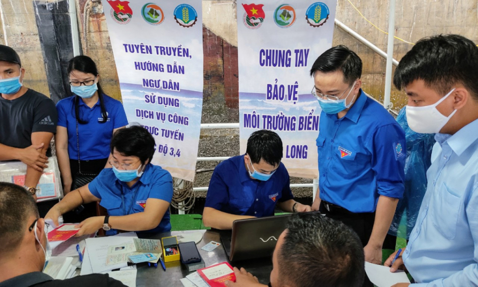 Bác Hồ với công tác chăm lo, bồi dưỡng thế hệ trẻ 