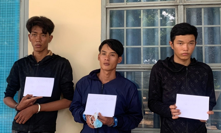 Truy bắt nhóm 2X chuyên phục kích phụ nữ ở đường vắng