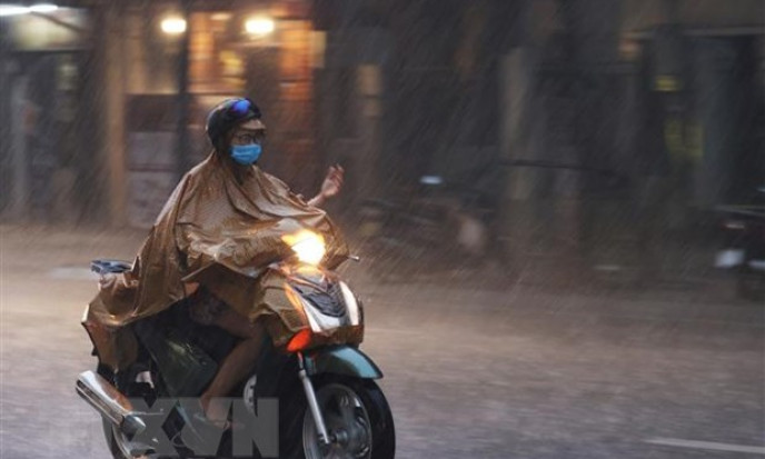 Đông Bắc Bộ nhiều mây, có mưa vài nơi, đêm và sáng trời rét