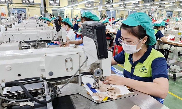 Fitch Ratings affirms Vietnam at 'BB', outlook positive