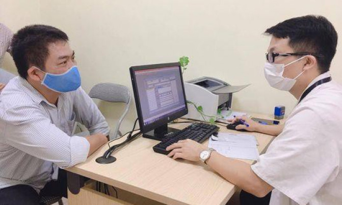 Cảnh báo căn bệnh nguy hiểm mắc do thức ăn đường phố, gỏi sống, nem chua