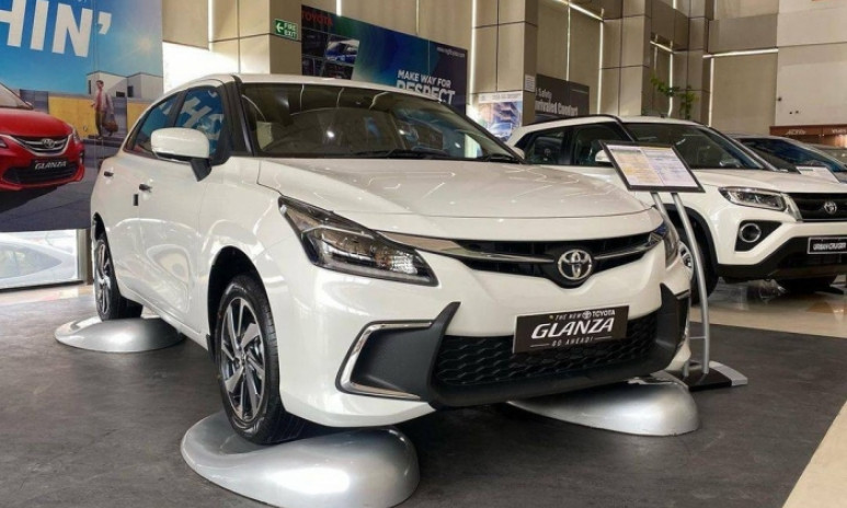 Toyota Glanza 2022 bất ngờ về đại lý với giá chưa đến 300 triệu, thiết kế đẹp mắt hứa hẹn gây sốt
