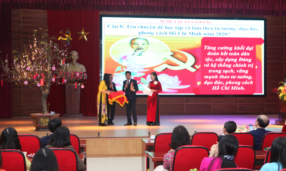 Để hoạt động “tự soi, tự sửa” của cán bộ, đảng viên đi vào thực tiễn