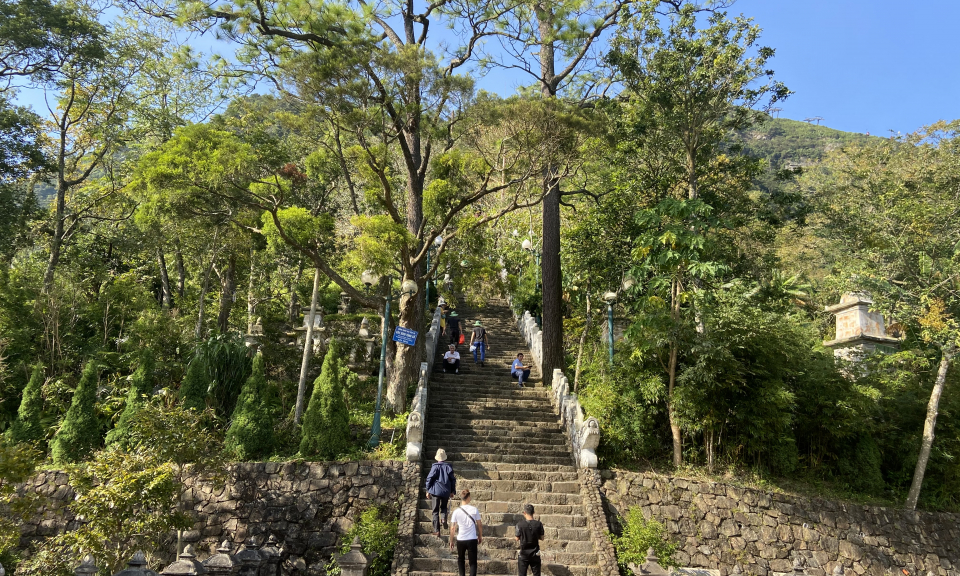 Du lịch khởi sắc
