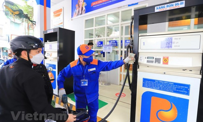 Bộ Công Thương: Đảm bảo đủ nguồn cung xăng dầu trong nước
