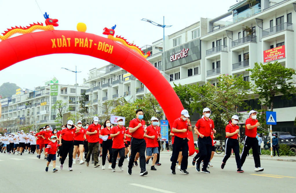 Lễ phát động Cuộc vận động “Toàn dân rèn luyện thân thể theo gương Bác Hồ vĩ đại”, Ngày Chạy Olympic vì sức khỏe toàn dân tỉnh Quảng Ninh,
