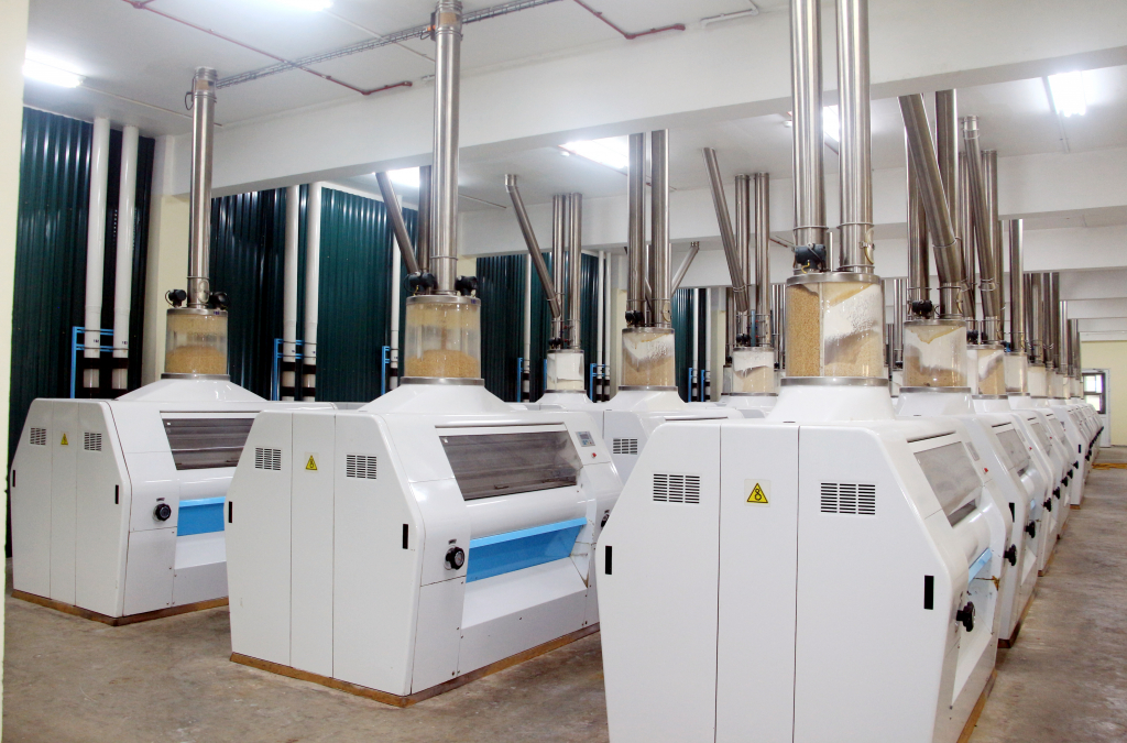 Hệ thống dây chuyền sản xuất bột mì tự động tại Công ty TNHH Sản xuất bột mỳ Vimaflour. Ảnh: Mạnh Trường