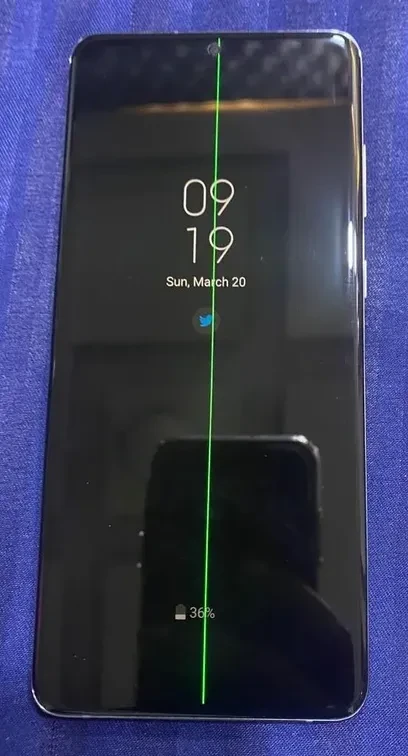 Samsung Galaxy S20 Bị Lỗi Sọc Màn Hình Vì Cập Nhật Phần Mềm? - Báo Quảng  Ninh Điện Tử
