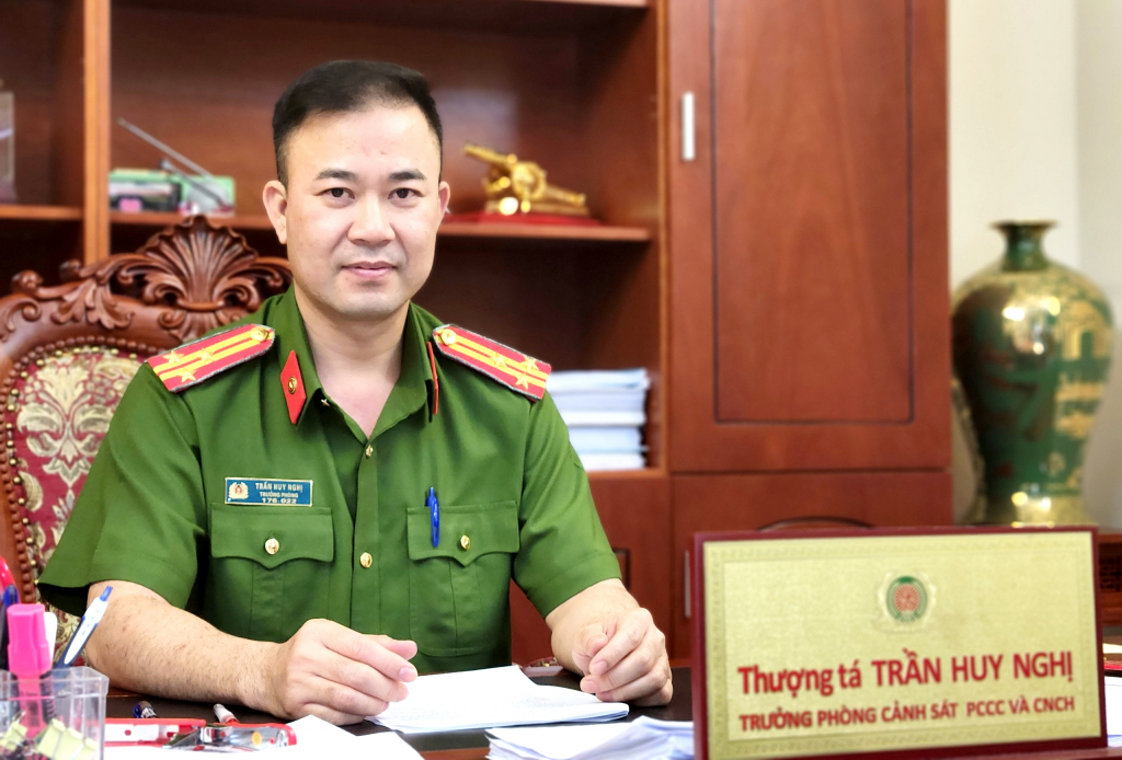 Thượng tá Trần Huy Nghị, Trưởng phòng Cảnh sát PCCC&CNCH, Công an tỉnh Quảng Ninh.