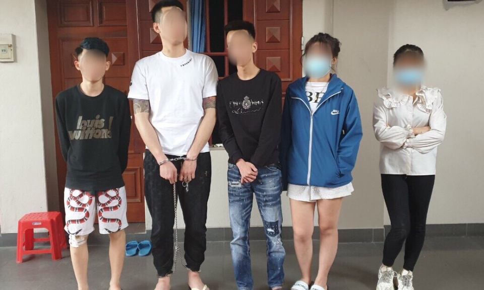 Phát hiện nhóm đối tượng, có 1 thiếu nữ 16 tuổi, tổ chức sử dụng trái phép chất ma túy