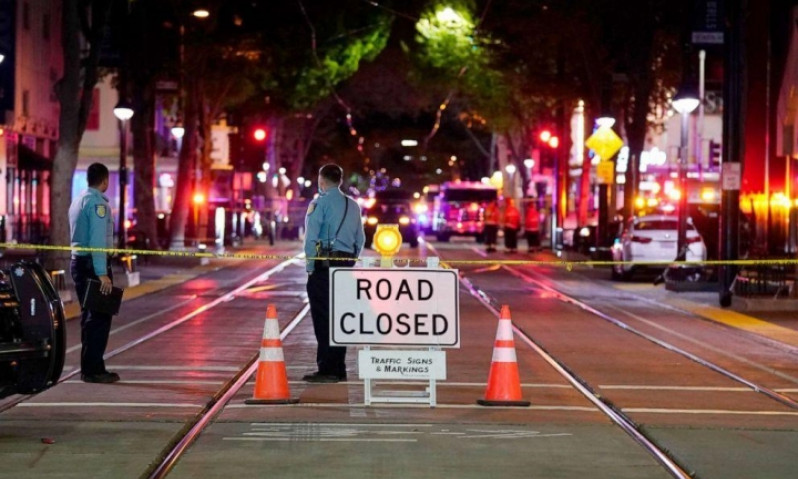 Xả súng ở California, 6 người chết