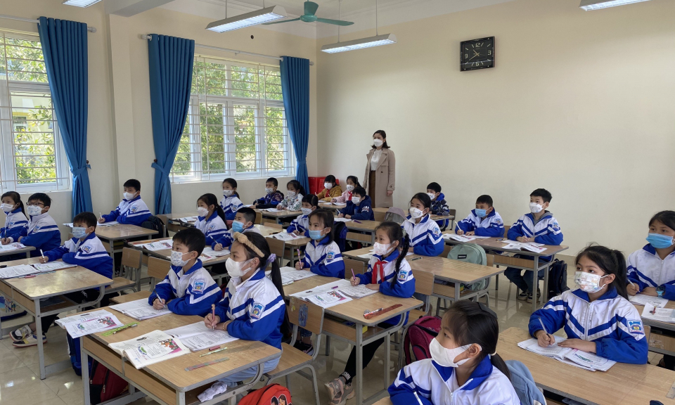 Đảm bảo an toàn cho học sinh đi học trực tiếp