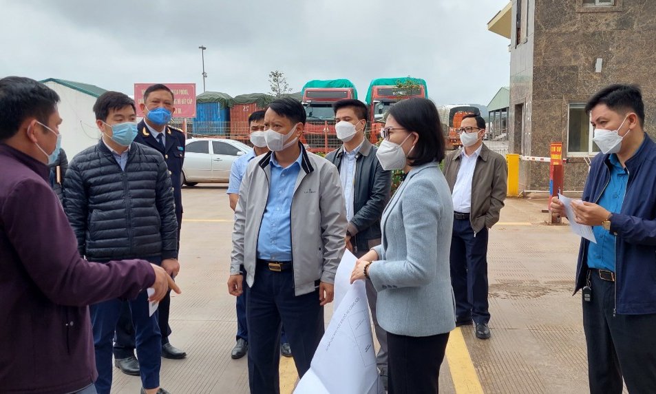 TP Móng Cái: Test nhanh Covid-19 đối với toàn bộ người ra, vào khu vực cửa khẩu, lối mở 