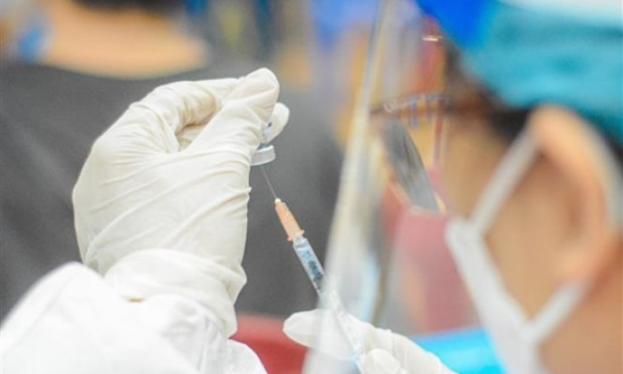 Bé gái gần 8 tháng tuổi ở Cà Mau bị tiêm nhầm vaccine COVID-19