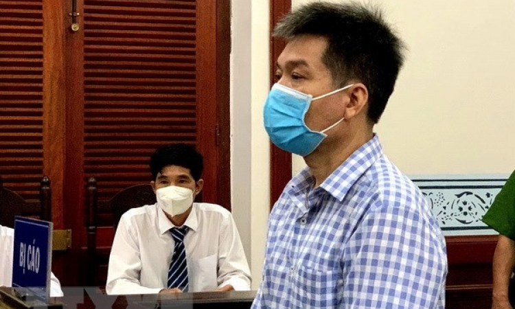 Phạt Nguyễn Hoài Nam 42 tháng tù về tội lợi dụng quyền tự do dân chủ