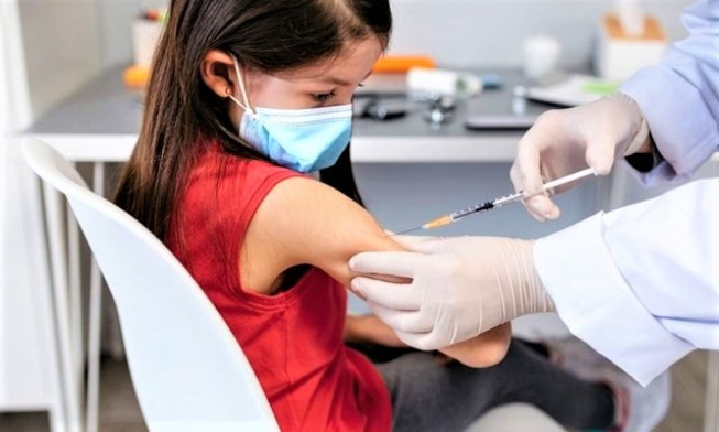 Sáng 6/4: Trung bình tuần qua có 65.600 ca COVID-19/ngày; Trẻ 5 – dưới 12 tuổi tiêm vaccine có được cấp hộ chiếu vaccine?