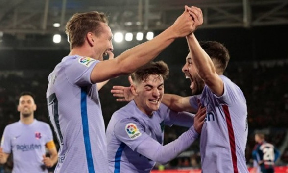 La Liga đang chờ Barca tạo nên điều điên rồ