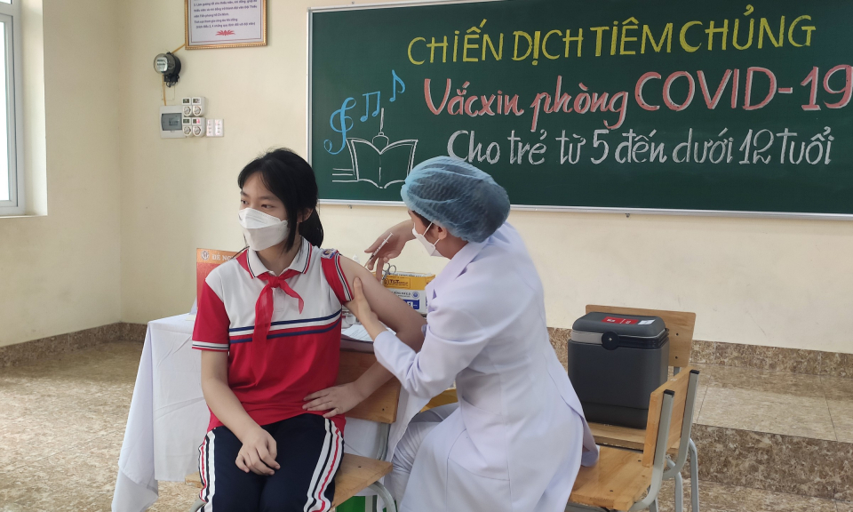 Vắc xin - “lá chắn” bảo vệ trẻ em trước Covid-19
