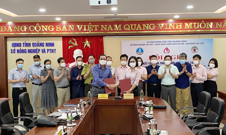 Sở NN&PTNT ký kết chương trình phối hợp với Ngân hàng CSXH chi nhánh Quảng Ninh và Hội Người cao tuổi 