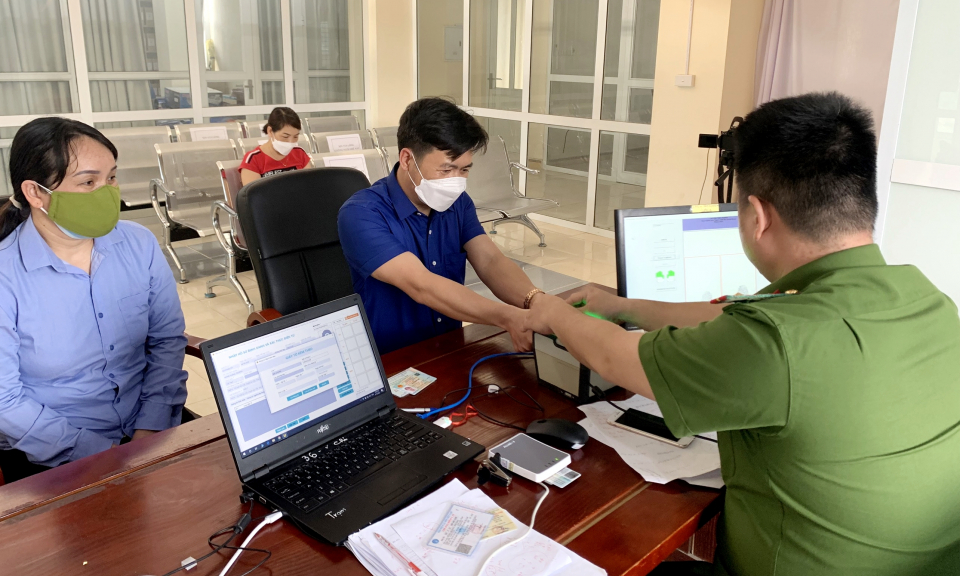 Ba Chẽ: Nỗ lực hoàn thành Đề án 06 trước ngày 30/9