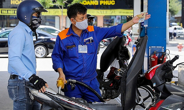 Bảo đảm cân đối cung cầu mặt hàng xăng dầu