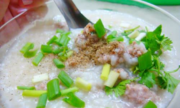 Trẻ dưới 3 tuổi nên ăn nước xương hầm bao nhiêu là đủ?