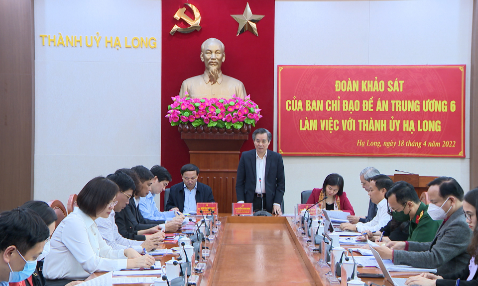 Đoàn khảo sát của BCĐ Đề án Trung ương 6 làm việc với BTV Thành ủy Hạ Long