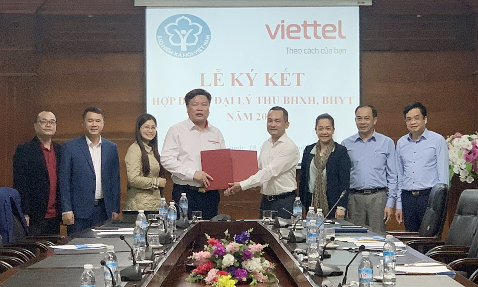 BHXH tỉnh - Viettel Quảng Ninh: Ký kết hợp đồng đại lý thu BHXH, BHYT năm 2022