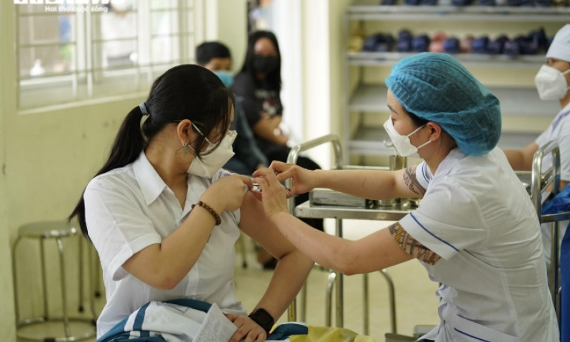 Vaccine COVID-19 cho trẻ 5-11 tuổi: Trẻ nhẹ cân có nên tiêm?