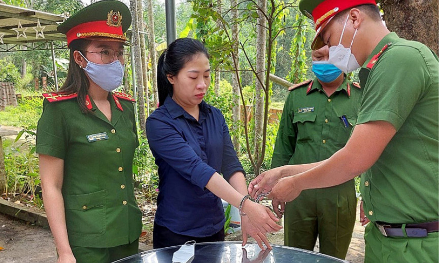 Phó Chủ tịch Hội nông dân giở "ma thuật" khiến nhiều nông dân điêu đứng