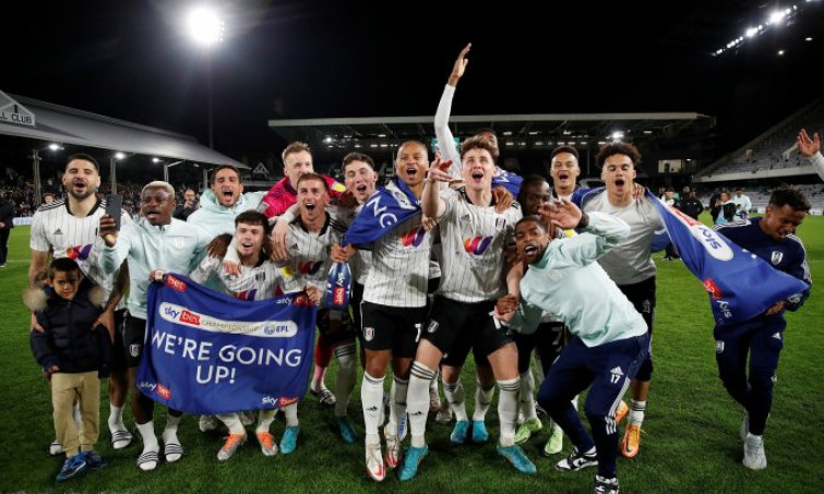 Fulham trở lại Ngoại hạng Anh