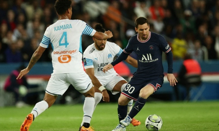 PSG báo tin dữ về Messi