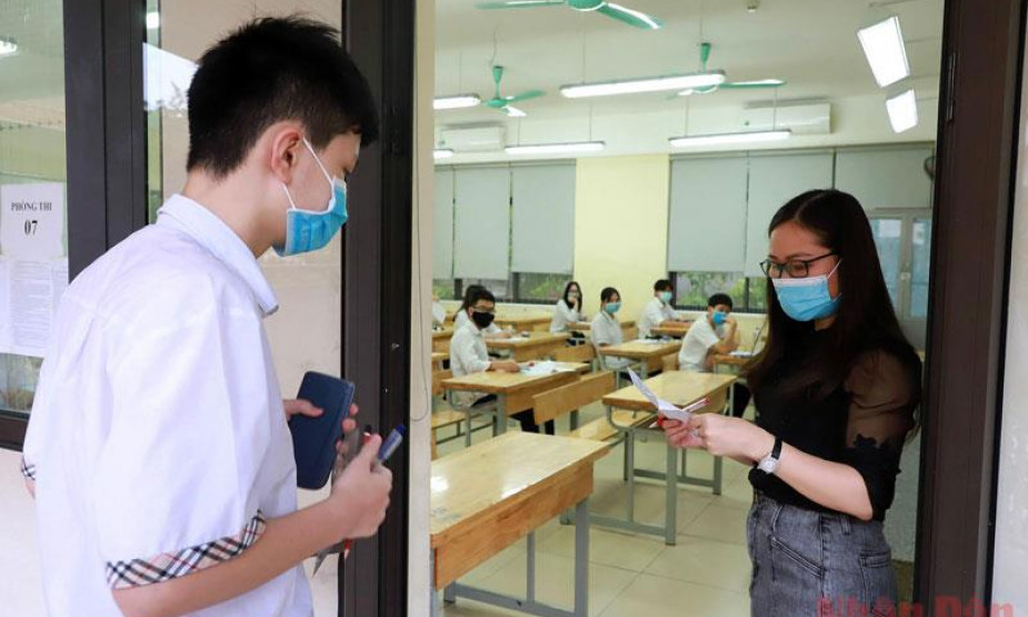 Bộ Giáo dục và Đào tạo chỉ đạo làm rõ việc vận động học sinh không thi vào lớp 10