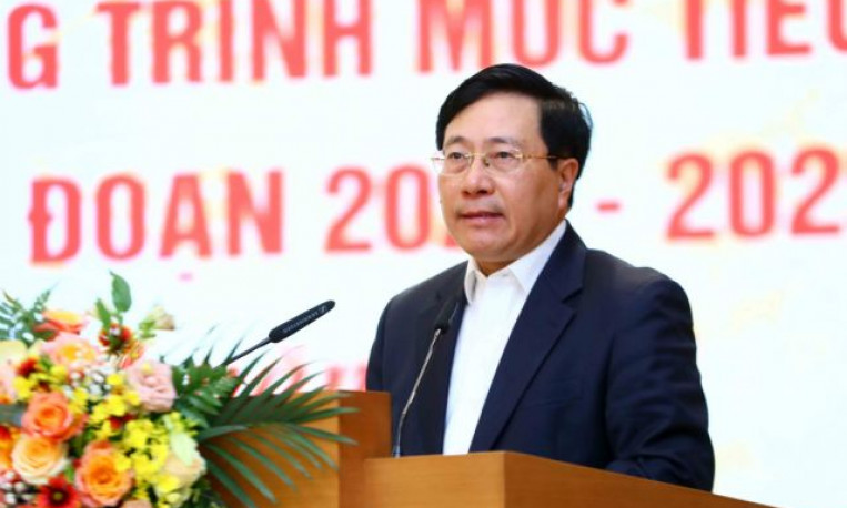 More efforts to be put into national target programmes on new rural, poverty reduction