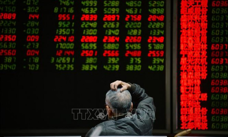 Chứng khoán thế giới đỏ sàn trước 'rừng' tin xấu bủa vây