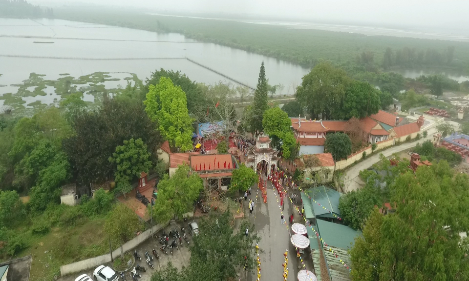  Lễ hội đền Thánh Mẫu (Móng Cái)