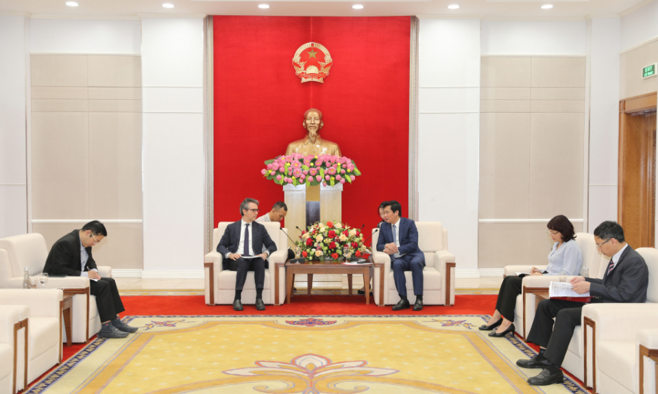 我省领导会见欧盟驻越南代表团团长