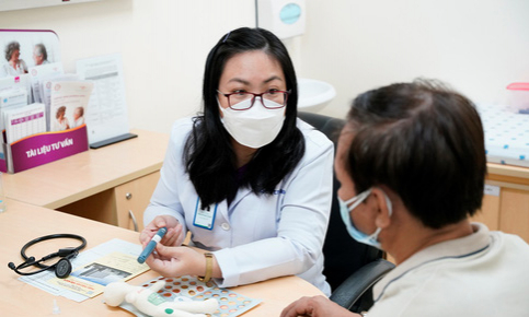 Sáng 24/4: Hơn 9 triệu F0 ở nước ta đã khỏi; Tránh lạm dụng chỉ định khi khám hậu COVID-19