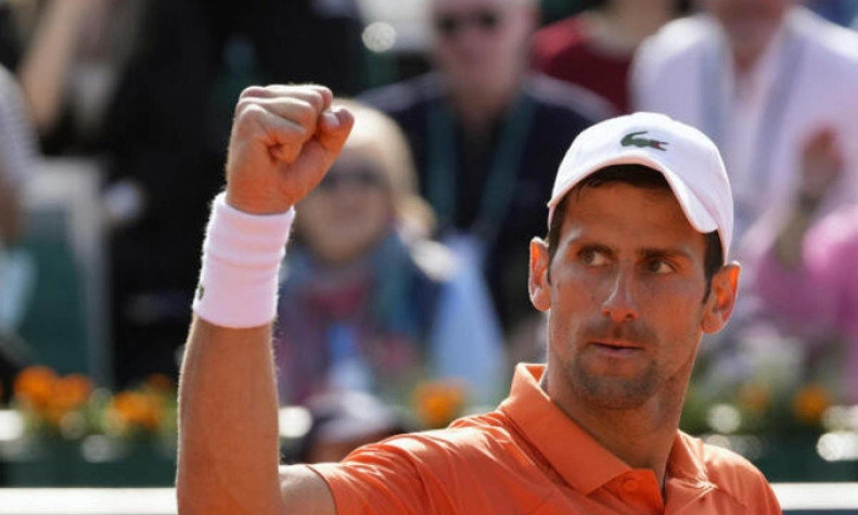 Djokovic vào chung kết lần đầu sau 5 tháng