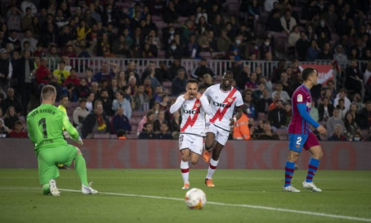Barca thua trận thứ ba liên tiếp ở Camp Nou