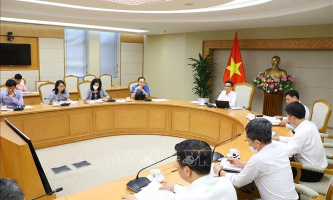Tháo gỡ vướng mắc về nhập khẩu trang thiết bị y tế và khai báo y tế điện tử khi nhập cảnh