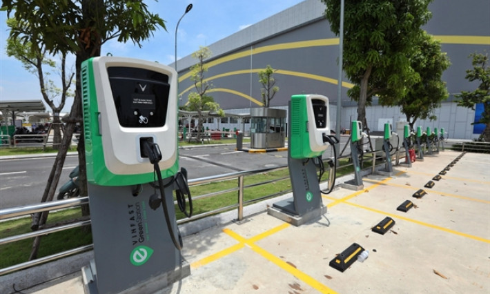 New policies being considered for electric cars
