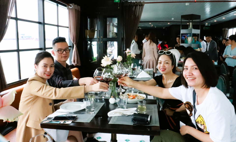 Làm mới các sản phẩm du lịch tàu biển