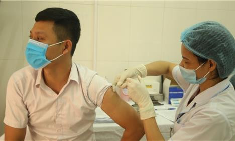 Sáng 27/4: Chỉ còn 620 ca COVID-19 nặng; Trước 1/6 phải hoàn thành cập nhật xác thực thông tin tiêm chủng