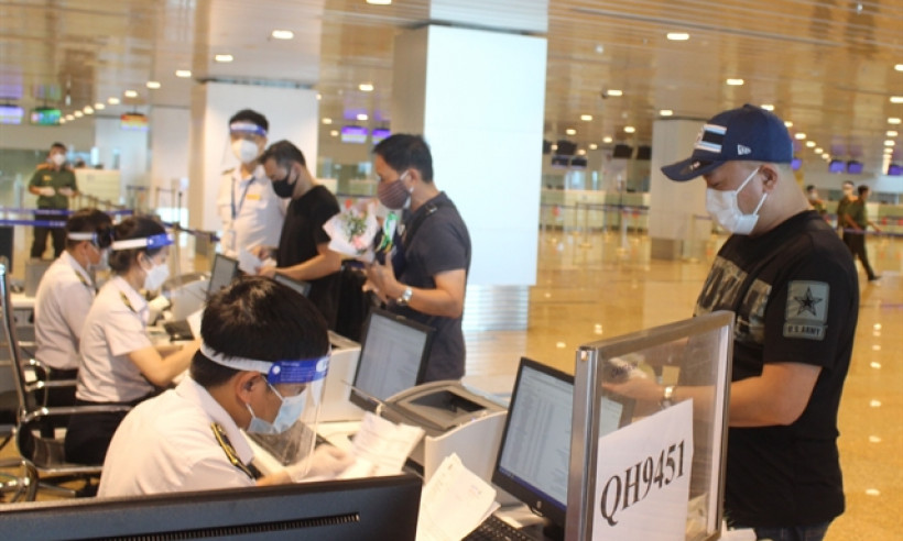 Việt Nam temporarily stops health declaration for arrivals from April 27
